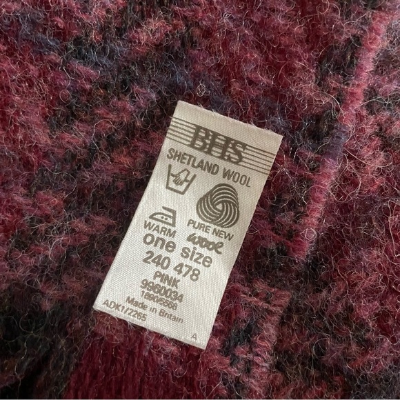 Plaid Shetland Wool Scarf - Picture 3 of 4